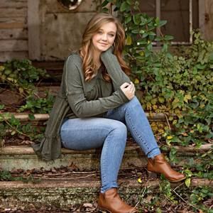 Meet your Posher, Caroline